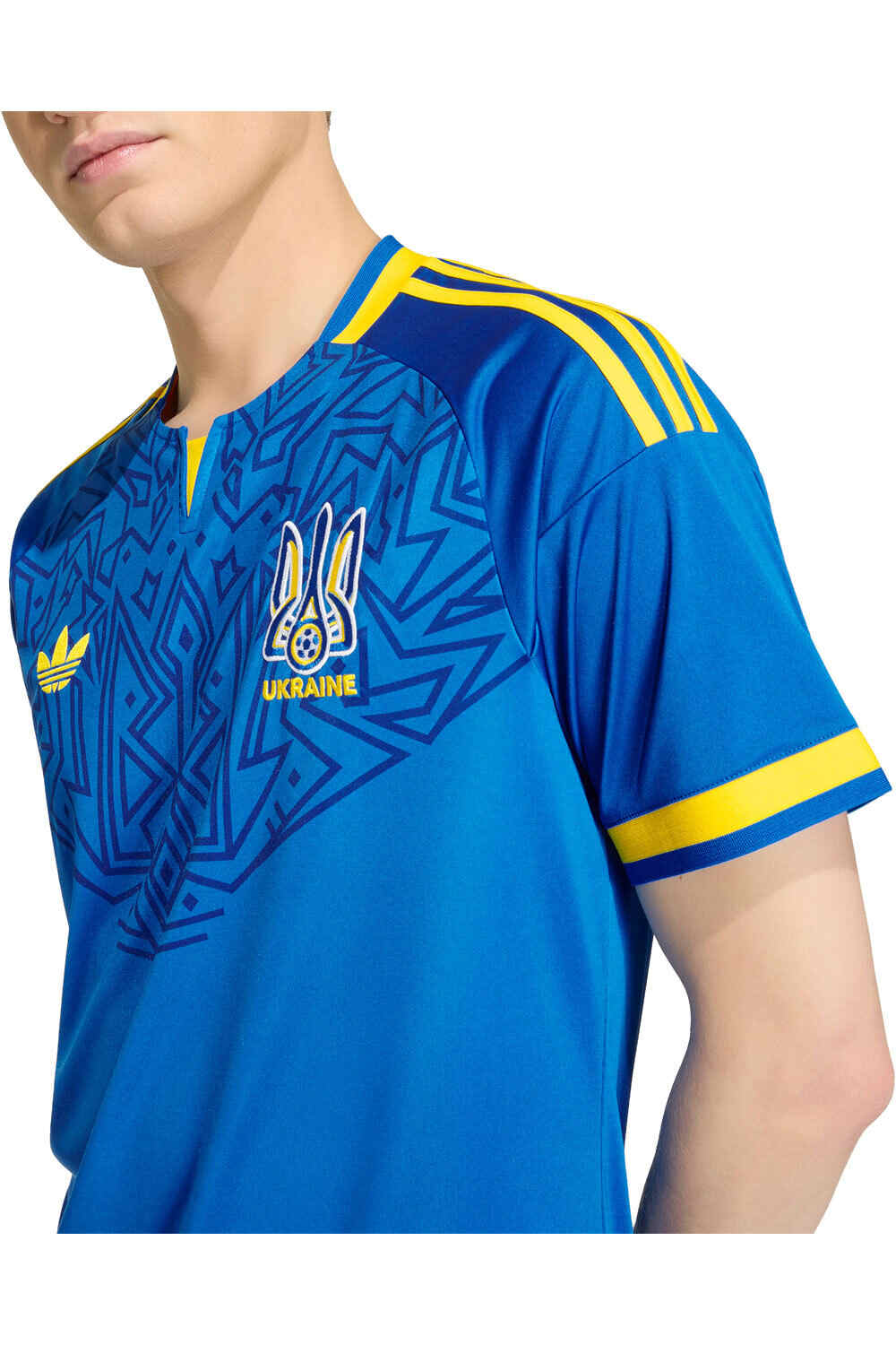 adidas camiseta de fútbol oficiales UCRANIA MUNDIAL 2026 SEGUNDA EQUIPACION AZUL vista detalle