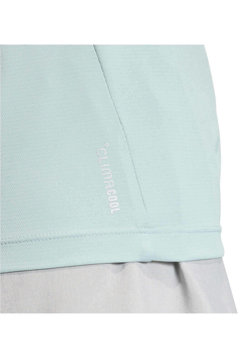 adidas camiseta entrenamiento manga corta mujer RUN ESSENTIALS VERDE vista detalle