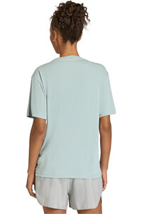 adidas camiseta entrenamiento manga corta mujer RUN ESSENTIALS VERDE vista trasera