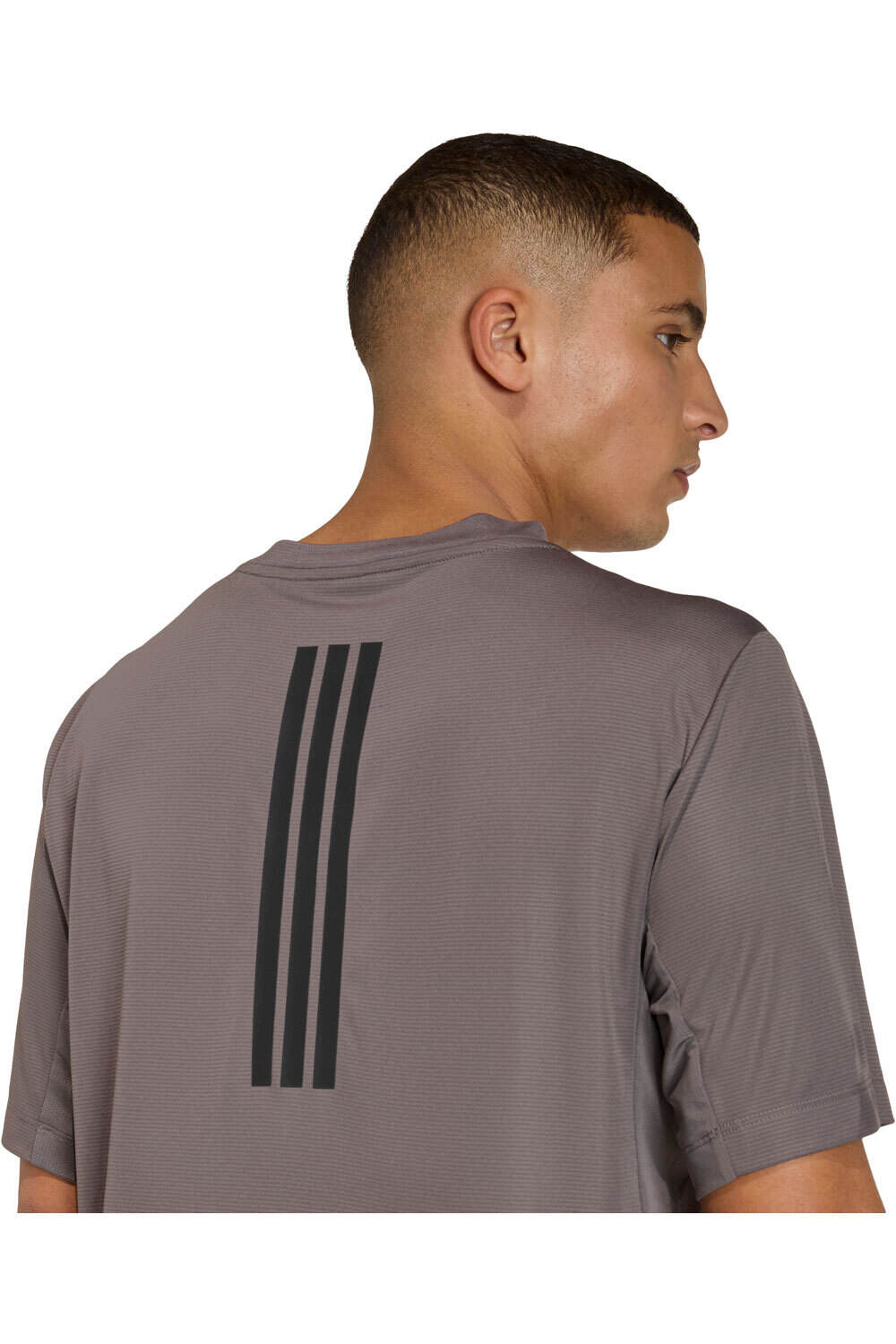 adidas camiseta fitness hombre D4T POWER 3 STRIPES MORADO vista detalle