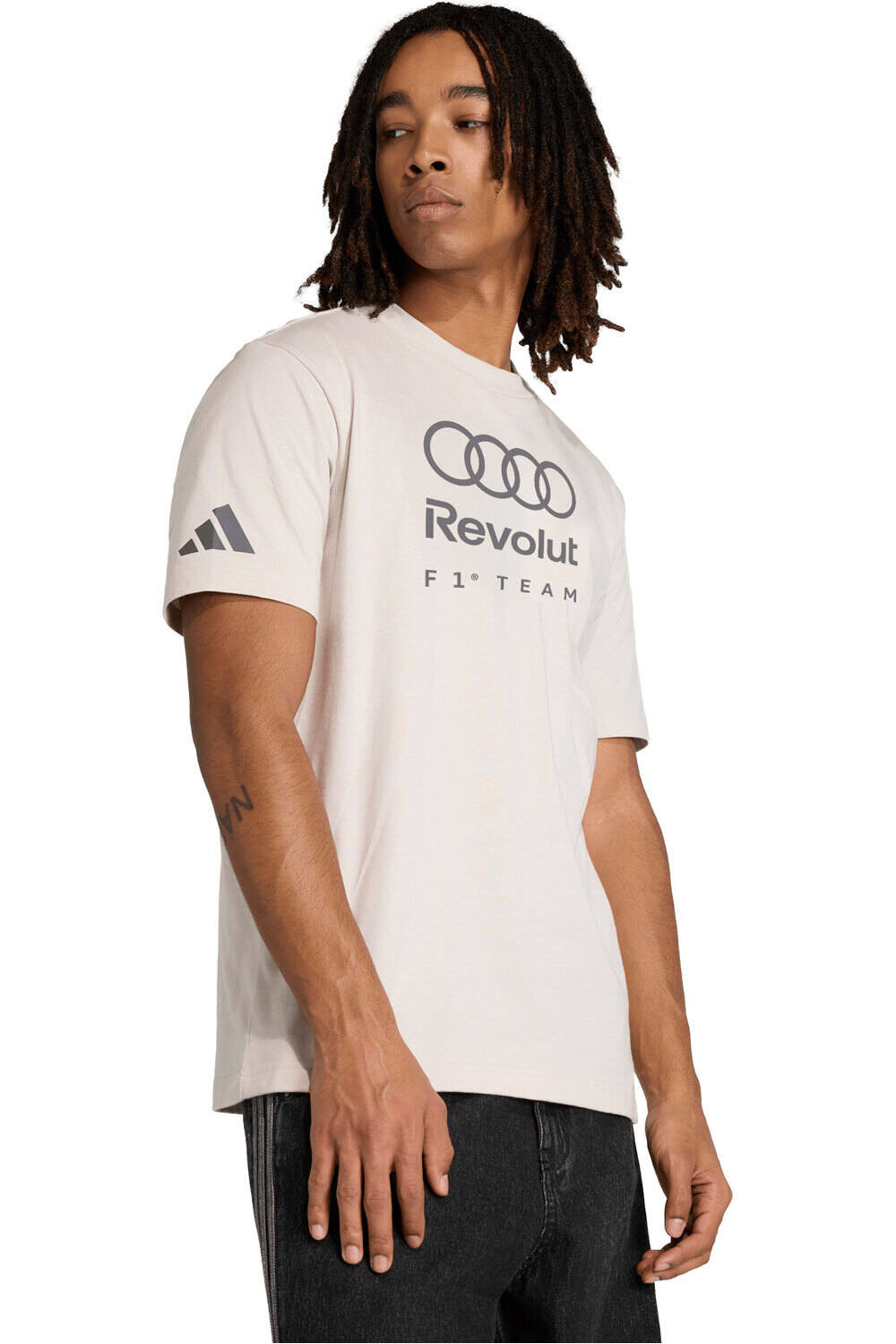 adidas camiseta manga corta hombre AUDI FORMULA ONE TEAM DNA GRIS vista detalle
