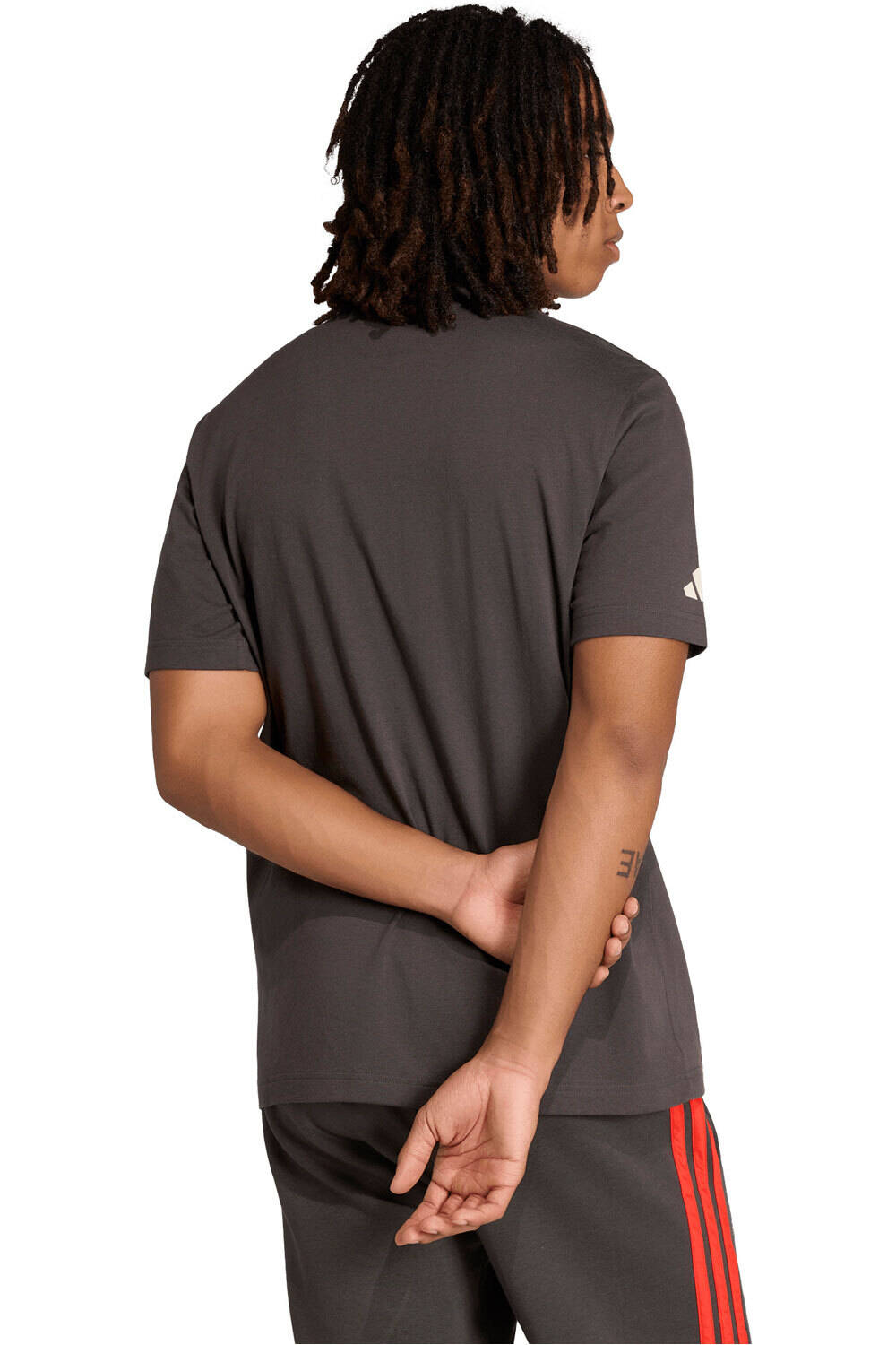 adidas camiseta manga corta hombre AUDI FORMULA ONE TEAM DNA NEGRO vista trasera