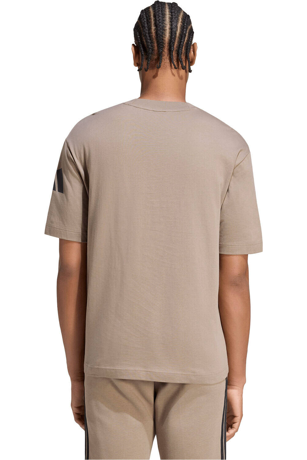 adidas camiseta manga corta hombre Camiseta Essentials Loose Bar Logo MARRON vista trasera