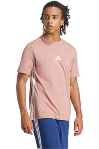 adidas camiseta manga corta hombre ESSENTIALS 3 STRIPES ROSA vista detalle