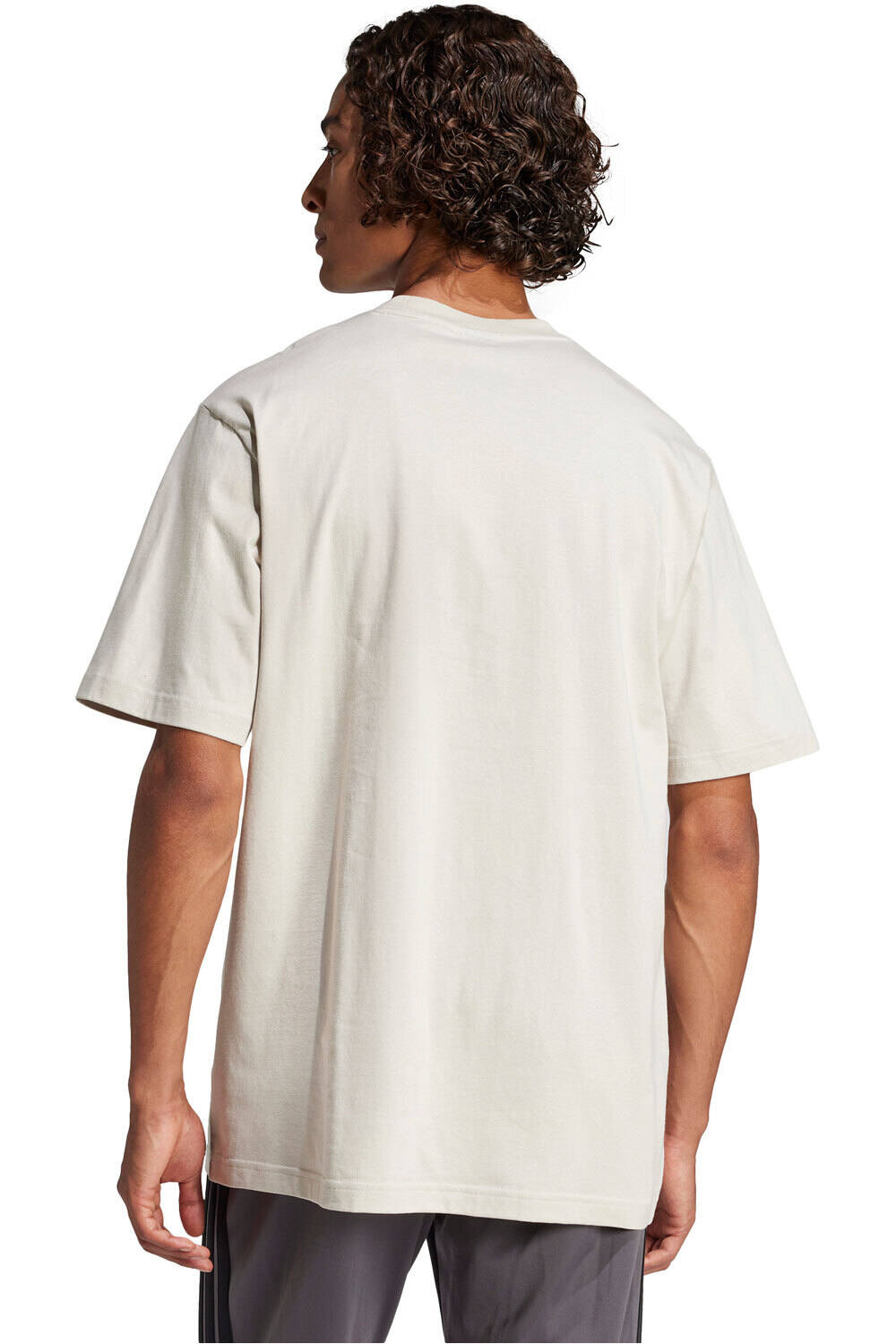 adidas camiseta manga corta hombre ESSENTIALS LINEAR  vista trasera