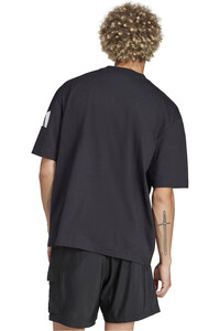 adidas camiseta manga corta hombre ESSENTIALS LOSE FIT THREE BAR NEGRO vista trasera