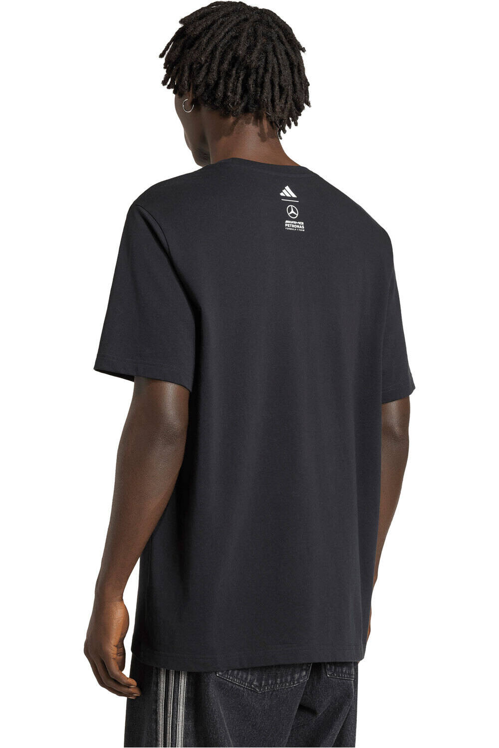 adidas camiseta manga corta hombre MERCEDES - AMG PETRONAS FORMULA 1 TEAM GEORGE RUSSELL GRAPHIC NEGRO vista trasera
