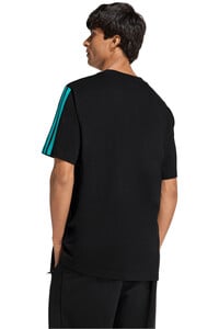 adidas camiseta manga corta hombre MERCEDES-AMG PETRONAS FORMULA 1 TEAM DNA NEGRO vista trasera