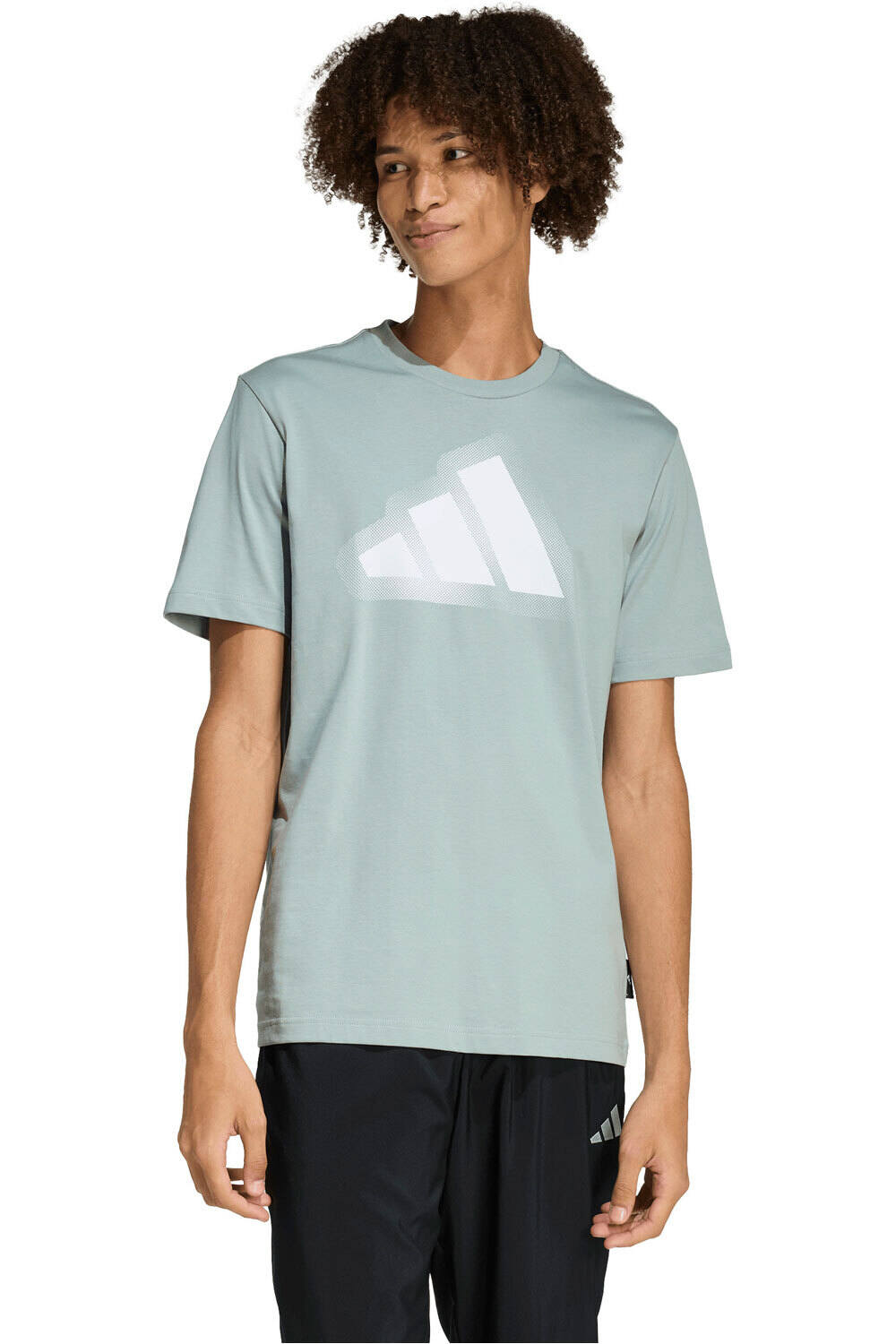 adidas camiseta manga corta hombre MODERN ESSENTIALS GRAPHIC AZUL vista frontal