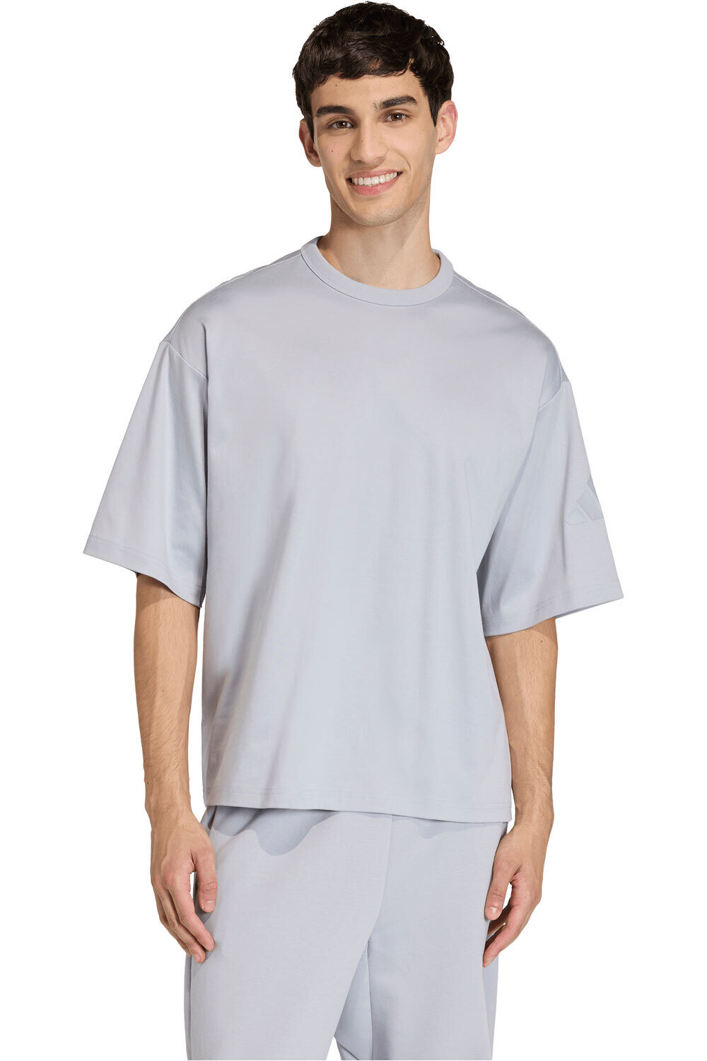 adidas camiseta manga corta hombre SOFT LUX GRIS vista frontal