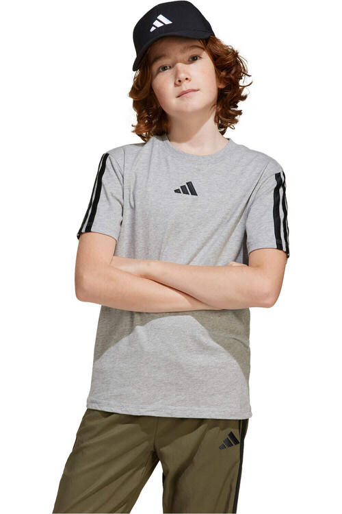 adidas camiseta manga corta niño ESSENTIALS 3 STRIPES GRIS