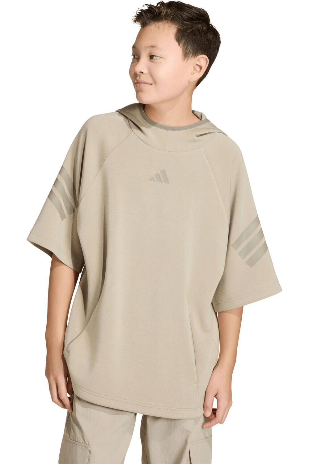 adidas camiseta manga corta niño FUTURE ICONS 3 STRIPES MARRON vista frontal