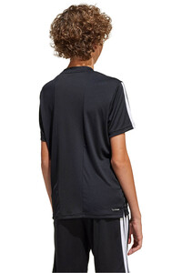 adidas camiseta manga corta niño TRAIN ESSENTIALS 3 STRIPES NEGRO vista trasera