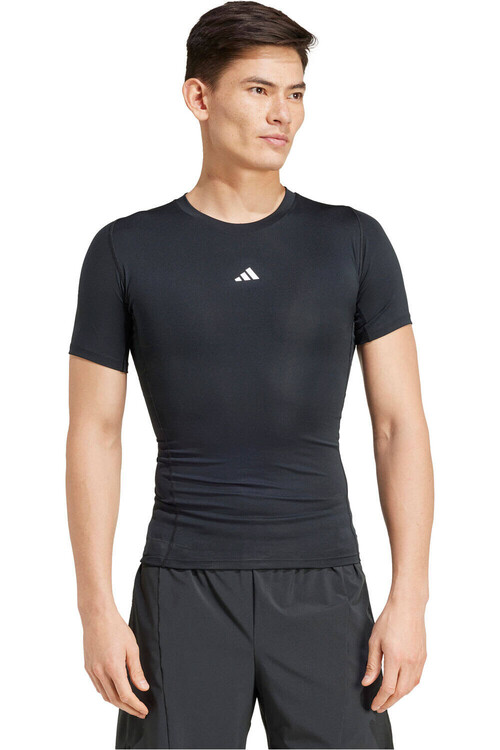 ADIDAS TECHFIT COMPRESION TRAINING negro
