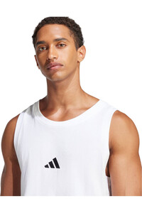 adidas camiseta tirantes hombre ESSENTIALS SMALL LOGO BLANCO 04