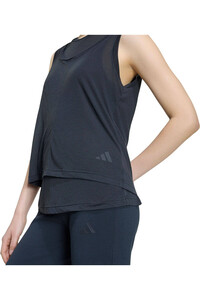 adidas camiseta tirantes mujer CAMISETA SIN MANGAS SOFT LUX SHEER NEGRO vista detalle