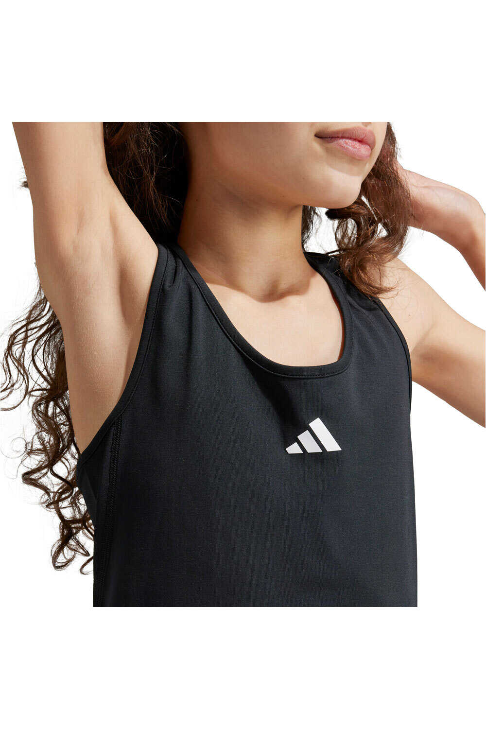 adidas camiseta tirantes niña TECHFIT NEGRO vista detalle