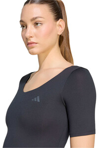 adidas camisetas fitness mujer ALL ME ESSENTIALS NEGRO vista detalle