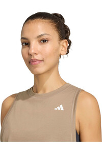 adidas camisetas fitness mujer WE TANK MARRON vista detalle