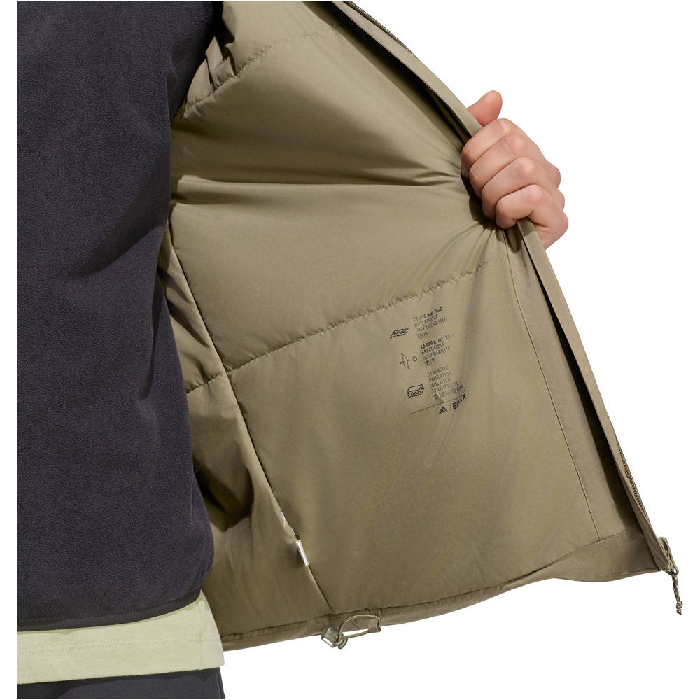 adidas chaqueta outdoor hombre MT ESS RAIN INS MARRON vista detalle