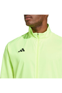 adidas CHAQUETA RUNNING HOMBRE ADIZERO MORADO vista detalle