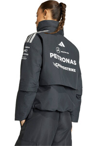adidas chaquetas mujer MERCEDES-AMG PETRONAS F1TEAM NEGRO vista trasera