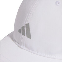 adidas gorra running RUN ESSENTIALS BLANCO 02
