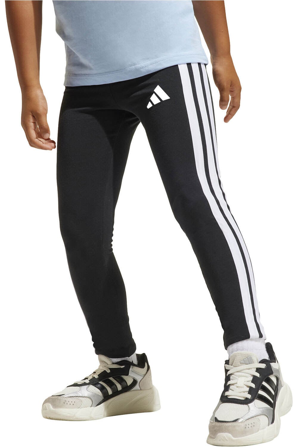 adidas malla larga junior ESSENTIALS NEGRO vista frontal