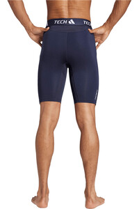 adidas mallas cortas fitness hombre TECHFIT COMPRESSION TRAINNING AZUL vista trasera