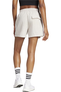 adidas pantalón corto deporte mujer ESSENTIALS 3-STRIPES LIFESTYLE AZUL vista trasera