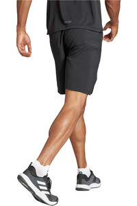 adidas pantalón corto fitness hombre DESIGNED FOR TRAINING NEGRO vista trasera