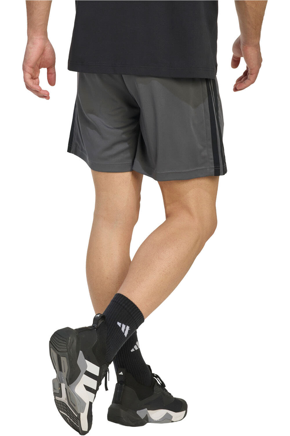 adidas pantalón corto fitness hombre WE BAS 3SPQ S7 GRIS vista trasera