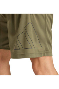 adidas pantalón corto fitness hombre WORKOUT ESSENTIALS BASE BIG LOGO VERDE 03