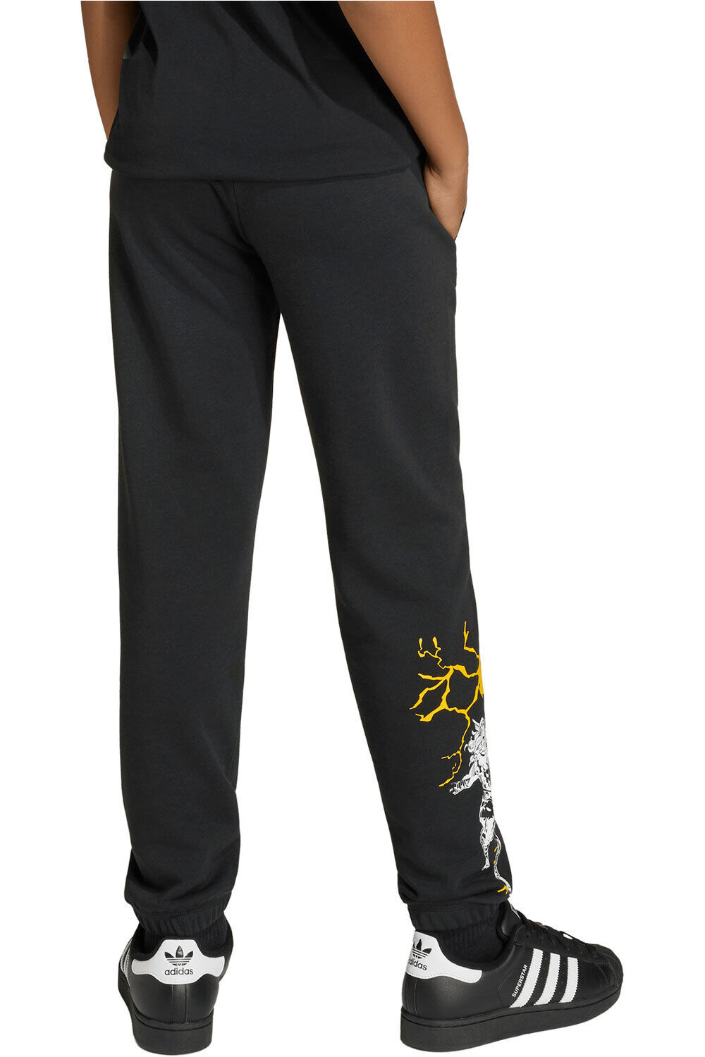 adidas pantalón futbol niño REAL MADRID AVENGERS NEGRO vista trasera