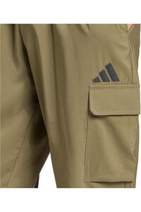 adidas pantalón hombre ESSENTIALS SMALL LOGO CARGP VERDE 04