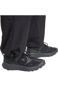 adidas pantalón hombre ESSENTIALS SMALL LOGO WOVEN OPEN HEM  03