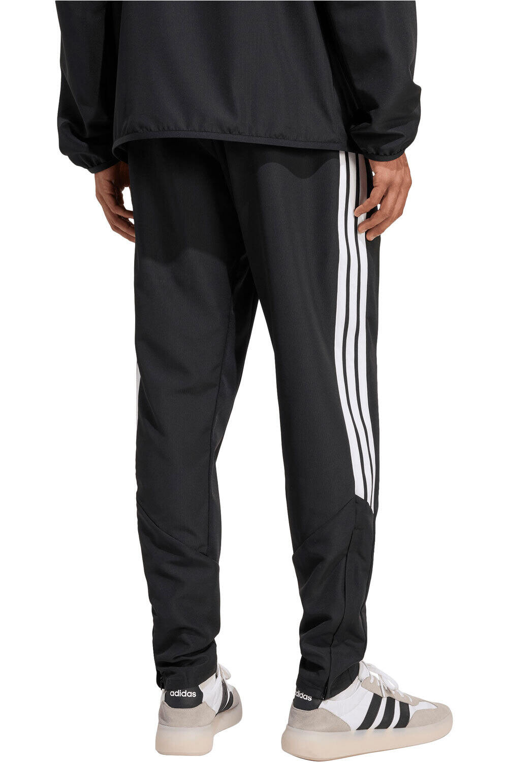 adidas pantalón hombre TIRO26 LEAGUE PRESENTATION NEGRO vista trasera