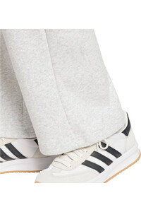 adidas pantalón mujer ESSENTIALS SMALL LOGO GRIS vista detalle