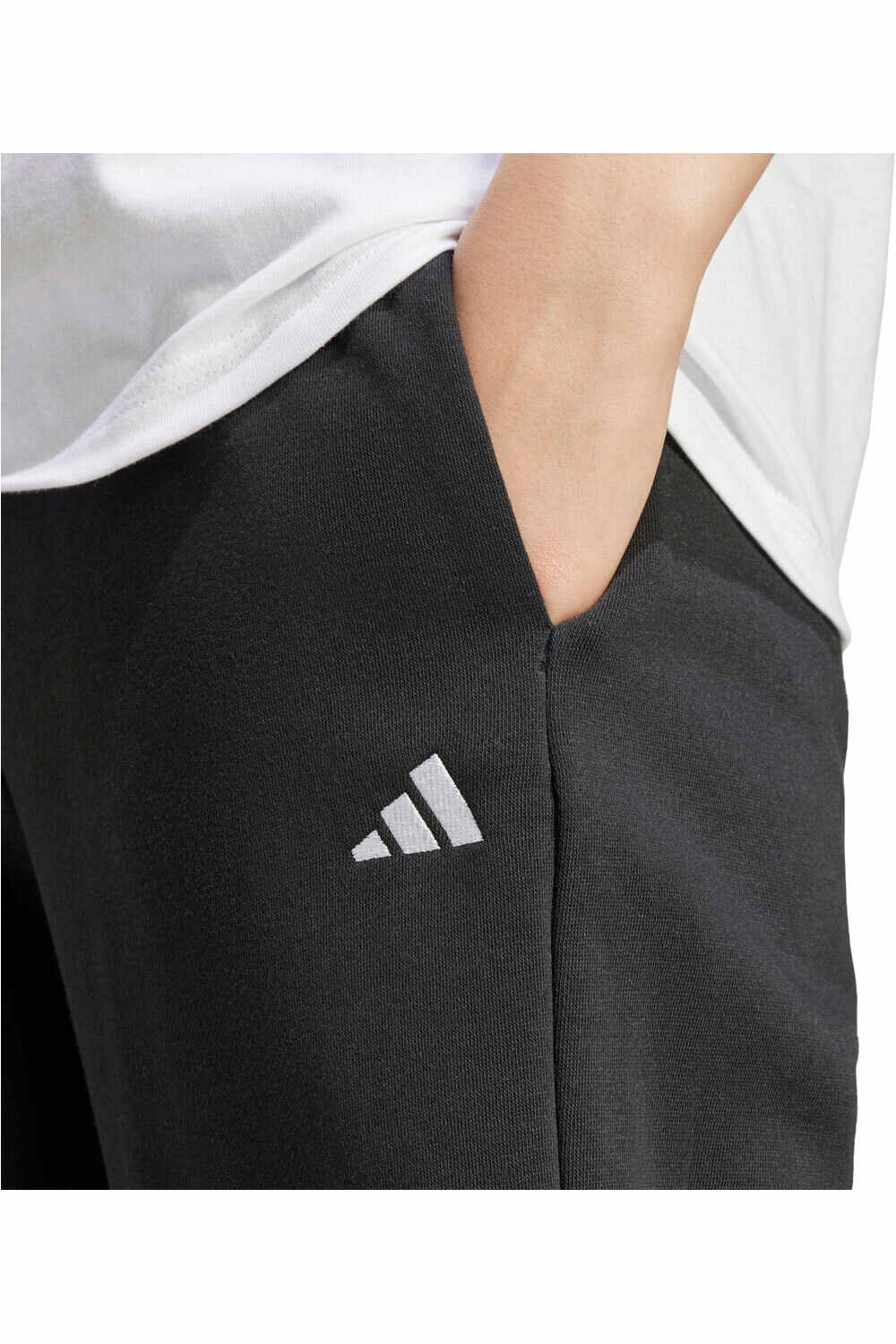 adidas pantalón mujer ESSENTIALS SMALL LOGO NEGRO 03