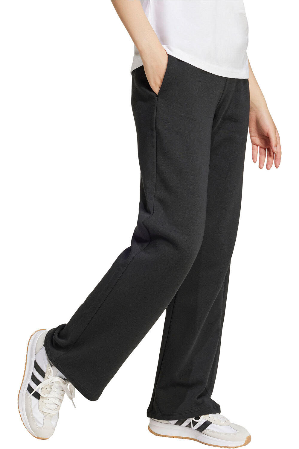 adidas pantalón mujer ESSENTIALS SMALL LOGO NEGRO vista detalle