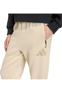 adidas pantalón mujer Z.N.E. MARRON vista detalle