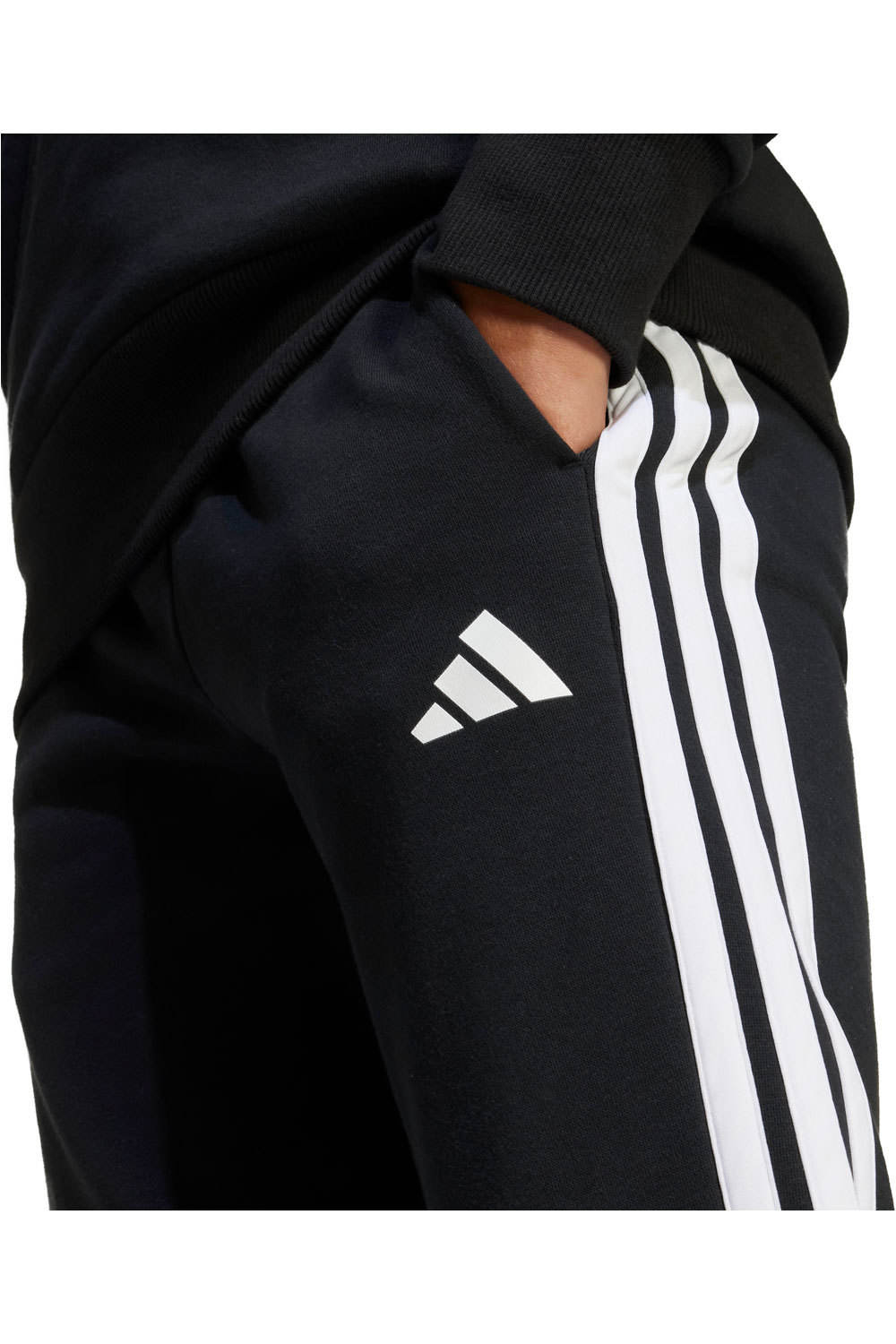 adidas pantalón niño 3 STRIPES TIBERIO NEGRO vista detalle