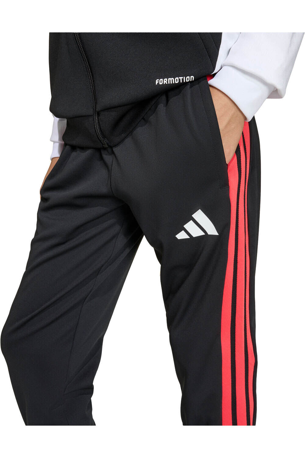 adidas pantalón niño TIRO 26 COMPETITION NEGRO vista detalle