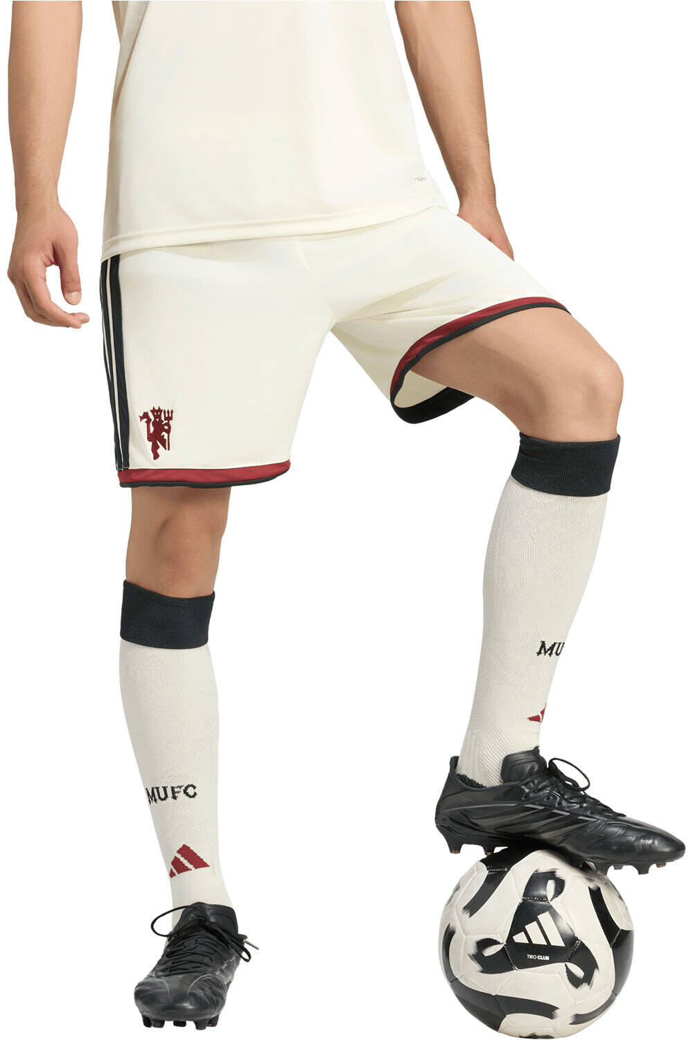 adidas pantalones fútbol oficiales MANCHESTER UNITED 26/27 3a EQUIPACIN MARRON vista frontal