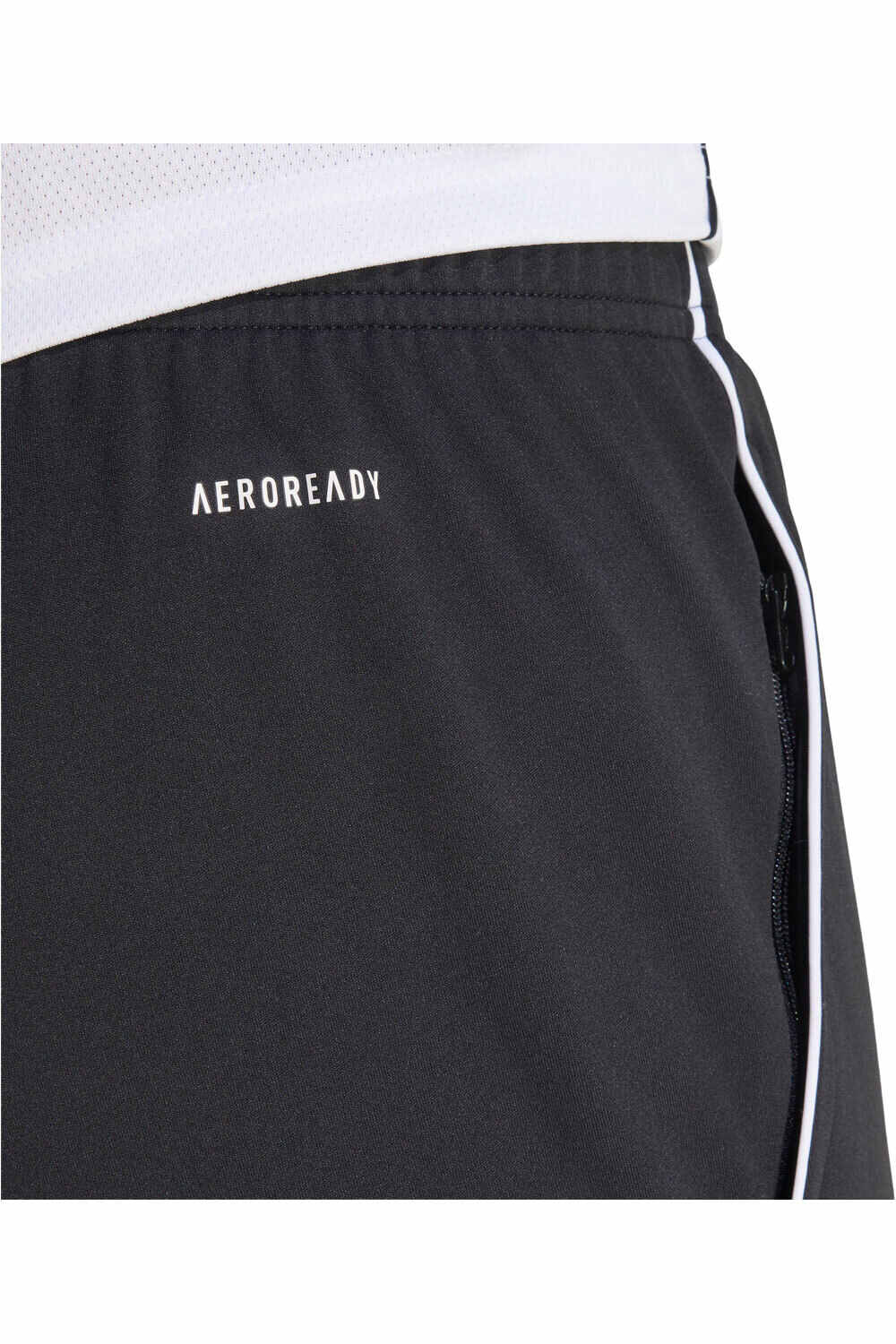 adidas pantalones futbol REAL MADRID 25/26 AVENGERS NEGRO vista detalle