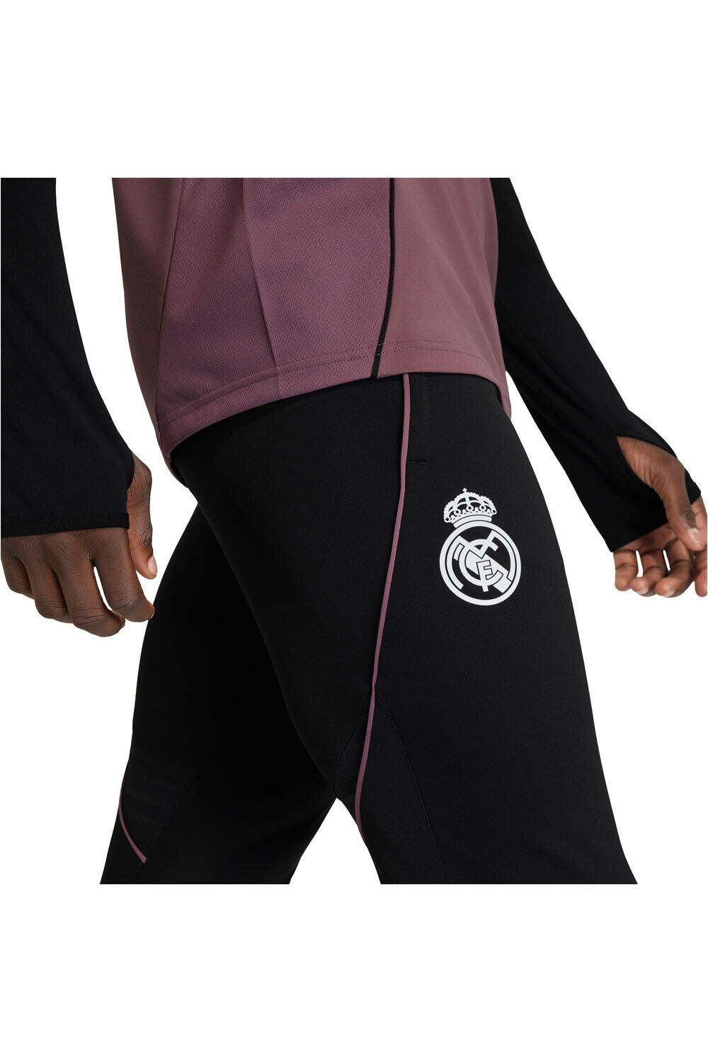 adidas pantalones futbol REAL MADRID 25/26 ENTRENAMIENTO NEGRO vista detalle
