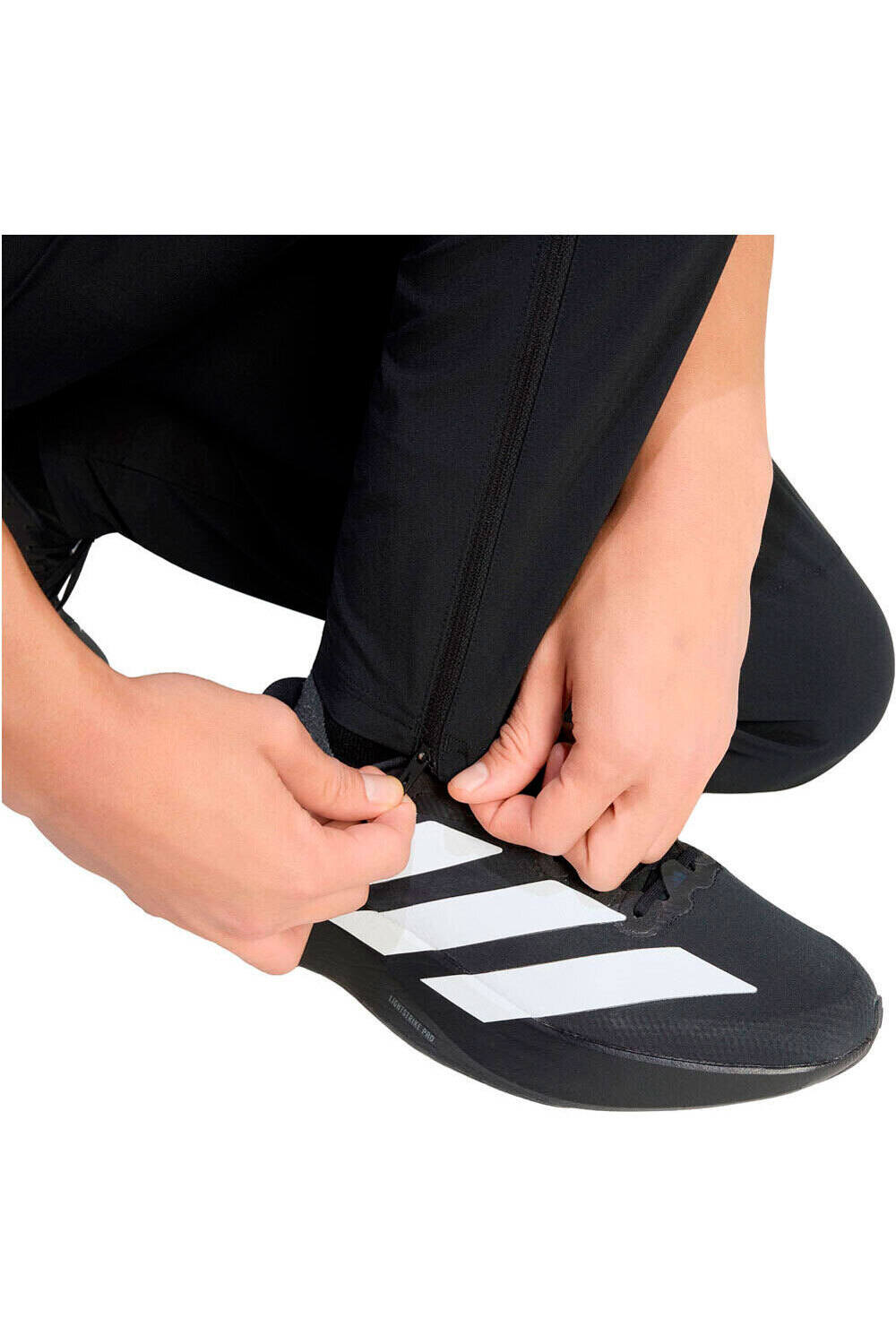 adidas pantalones futbol REAL MADRID 25/26 NEGRO 03