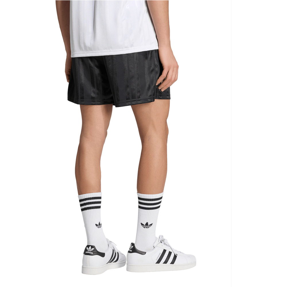 adidas pantalones futbol REAL MADRID EQT NEGRO vista trasera