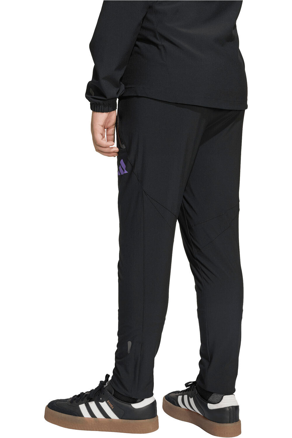 adidas pantalones largos futbol niño MANCHESTER UNITED 25/26 TRAVEL NEGRO vista trasera