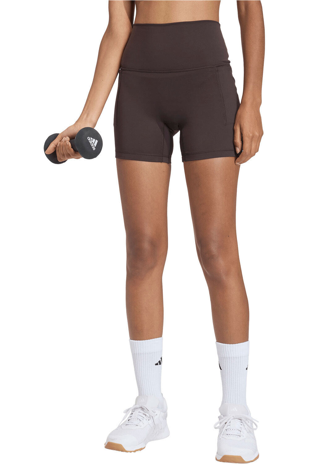 adidas pantalones y mallas cortas fitness mujer 3 STRIPES STUDIO ALL ME MARRON vista frontal
